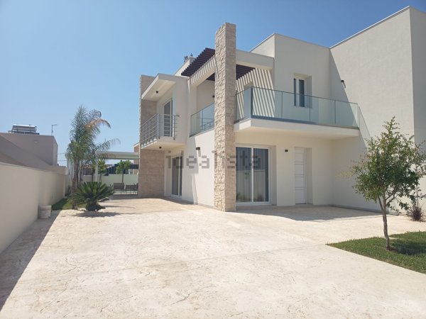 casa indipendente in vendita a Noto