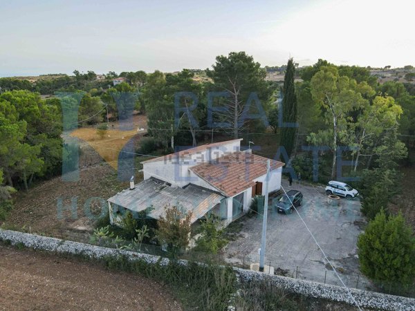 casa indipendente in vendita a Noto in zona Testa dell'Acqua