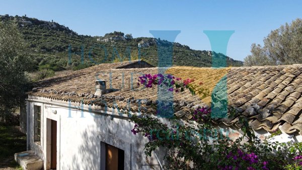 casa indipendente in vendita a Noto