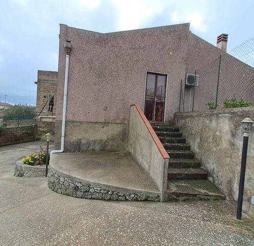 casa indipendente in vendita a Noto in zona Testa dell'Acqua