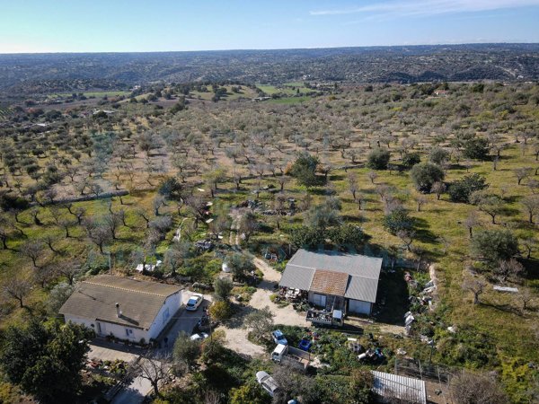 casa indipendente in vendita a Noto