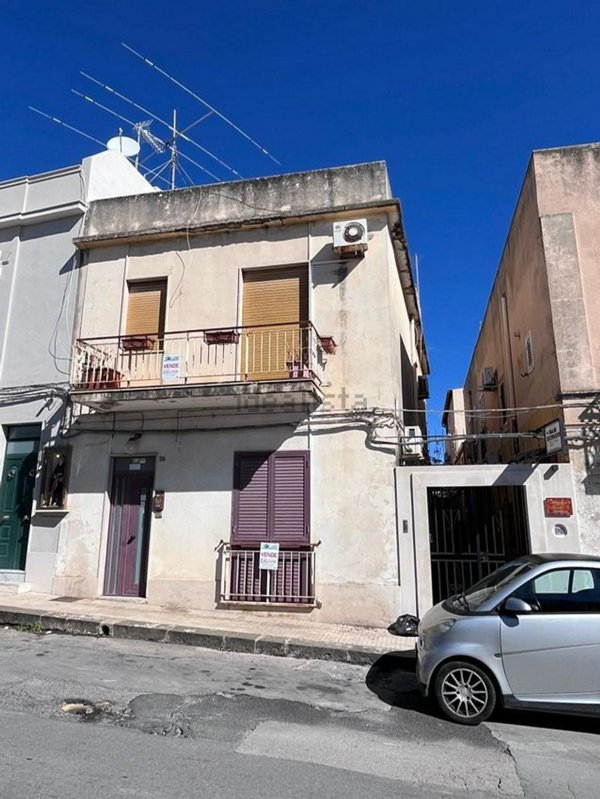 casa indipendente in vendita a Noto