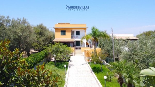 casa indipendente in vendita a Noto in zona Lido di Noto