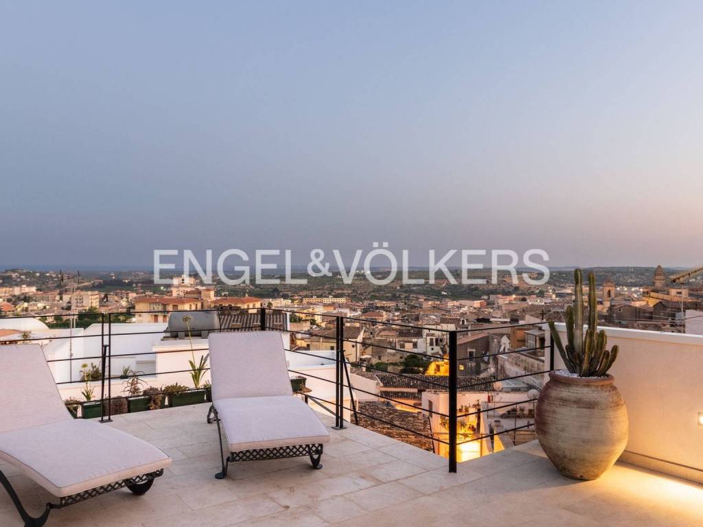 casa indipendente in vendita a Noto