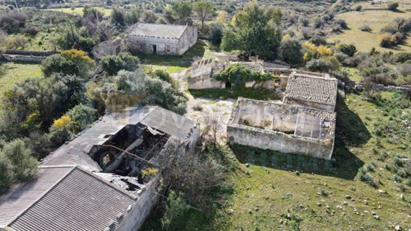 casa indipendente in vendita a Noto
