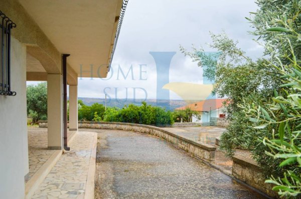 casa indipendente in vendita a Noto in zona Vendicari