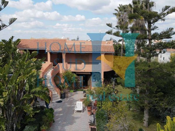 villa in vendita a Noto in zona San Lorenzo