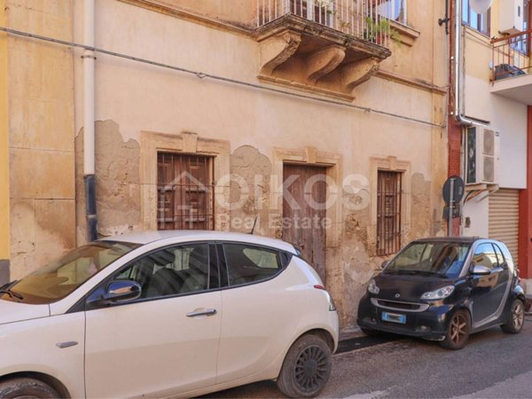 casa indipendente in vendita a Noto