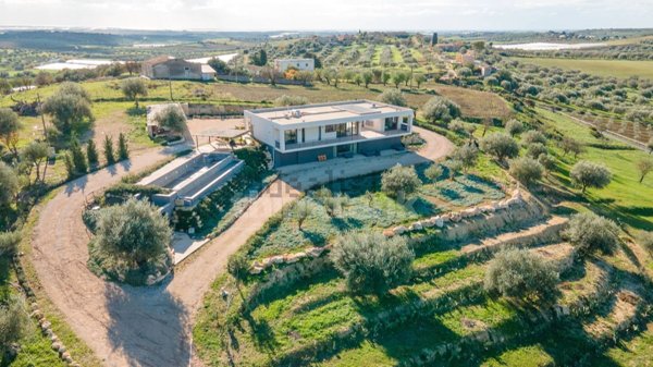 casa indipendente in vendita a Noto