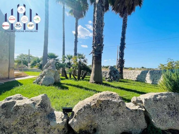 casa indipendente in vendita a Noto