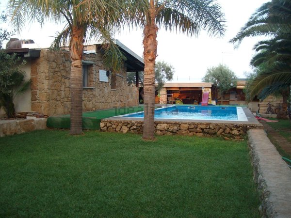 casa indipendente in vendita a Noto in zona Vendicari