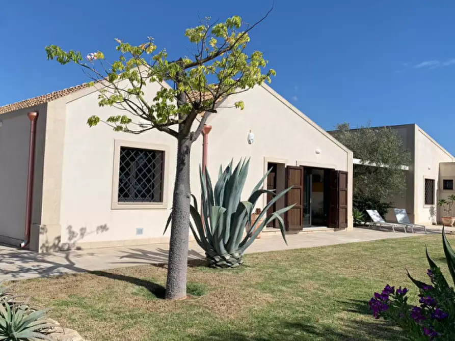 casa indipendente in vendita a Noto