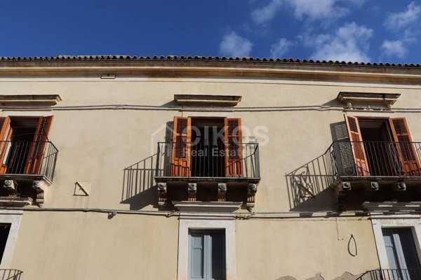 casa indipendente in vendita a Noto