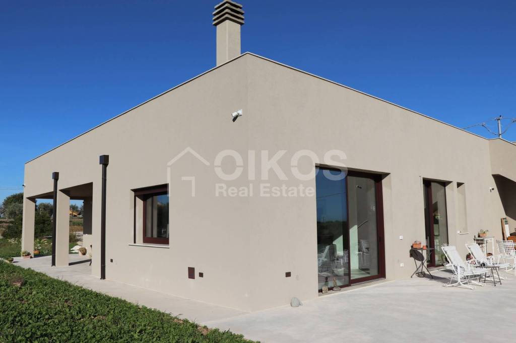 casa indipendente in vendita a Noto in zona Vendicari