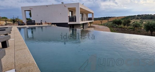 casa indipendente in vendita a Noto in zona Vendicari