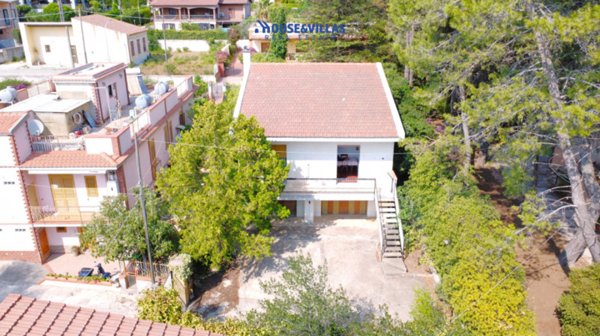 casa indipendente in vendita a Noto in zona San Corrado di Fuori