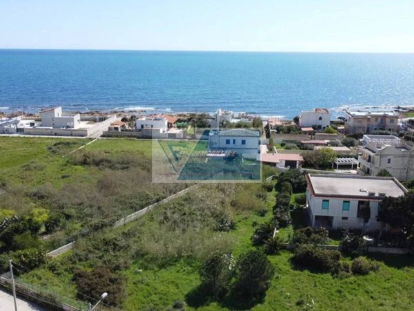 casa indipendente in vendita a Noto in zona Calabernardo