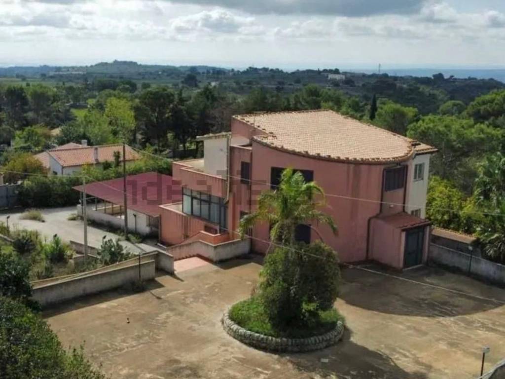 casa indipendente in vendita a Noto in zona Testa dell'Acqua