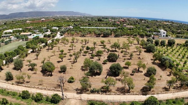 terreno agricolo in vendita a Noto in zona Falconara