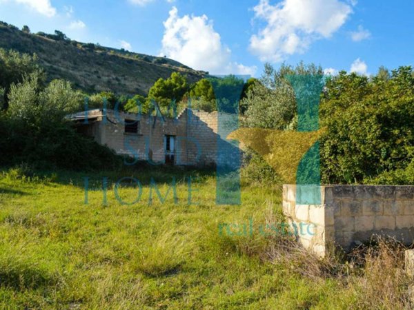 casa indipendente in vendita a Noto