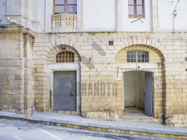 negozio in vendita a Noto