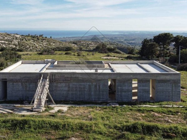 casa indipendente in vendita a Noto