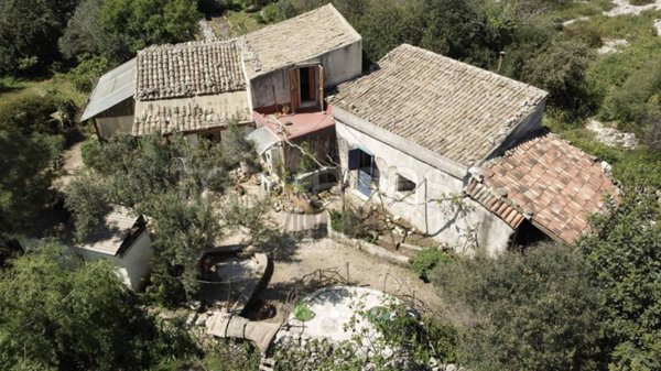 casa indipendente in vendita a Noto
