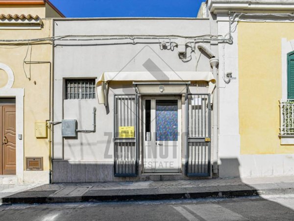 negozio in vendita a Noto