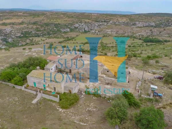 casa indipendente in vendita a Noto