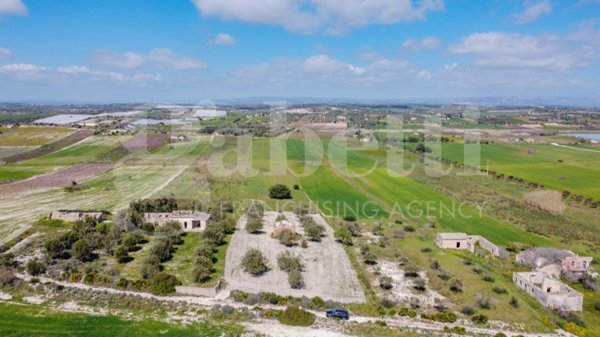 casa indipendente in vendita a Noto