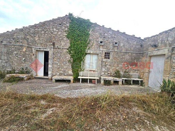 appartamento in vendita a Noto in zona Testa dell'Acqua