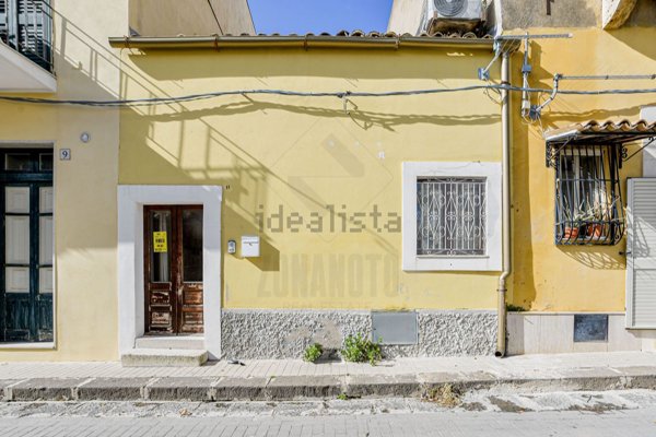 casa indipendente in vendita a Noto