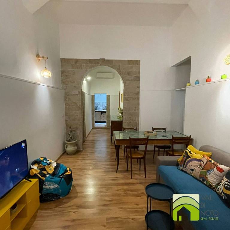 casa indipendente in vendita a Noto