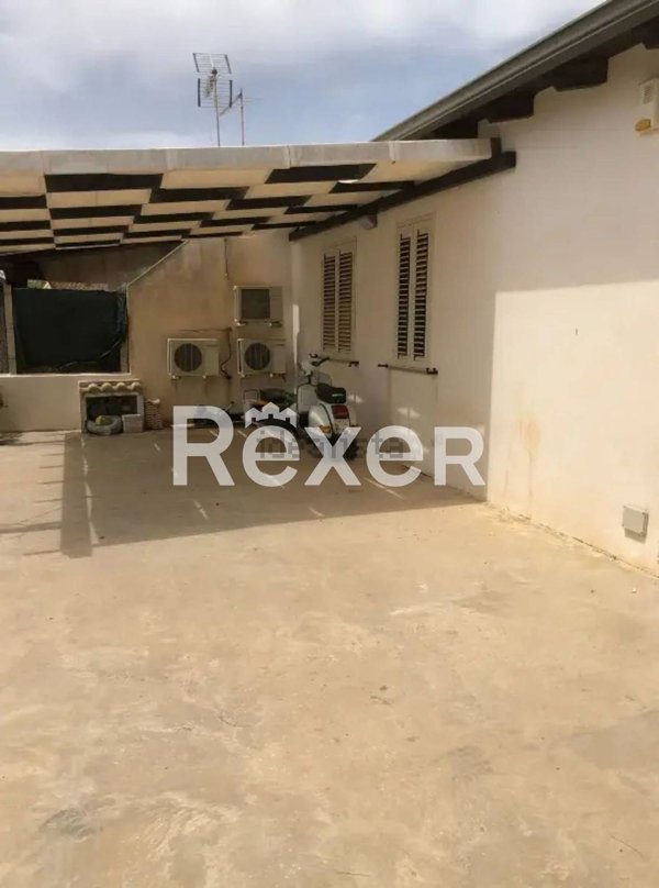 casa indipendente in vendita a Noto