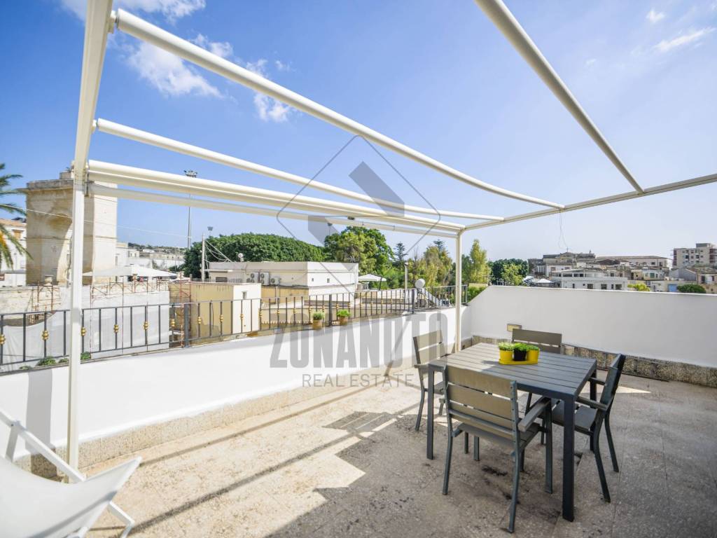 casa indipendente in vendita a Noto