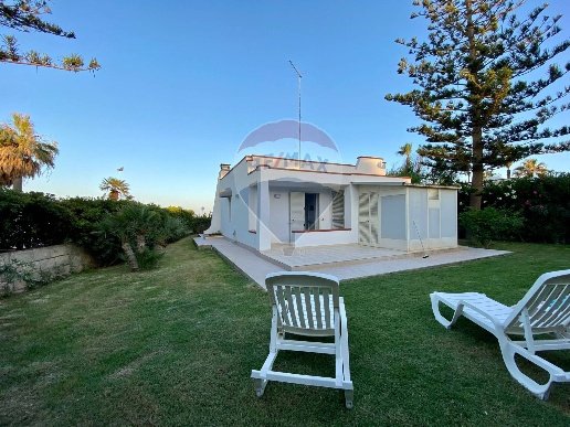 casa indipendente in vendita a Noto in zona Reitani