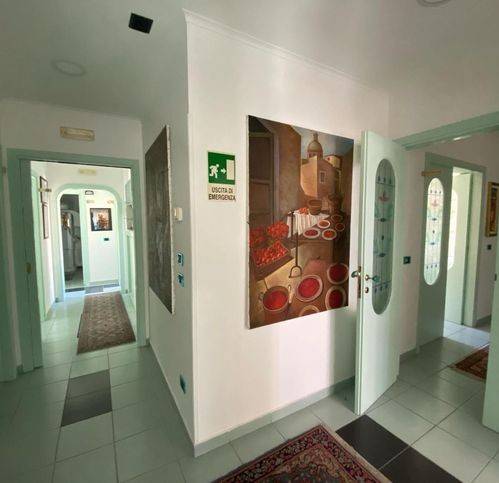 negozio in vendita a Noto