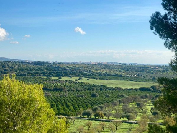 casa indipendente in vendita a Noto