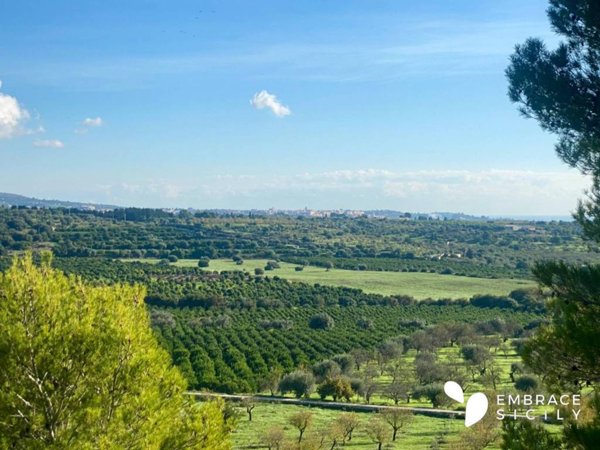 casa indipendente in vendita a Noto
