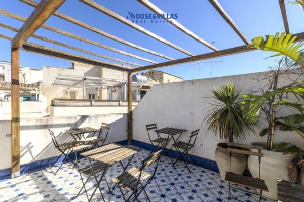 casa indipendente in vendita a Noto