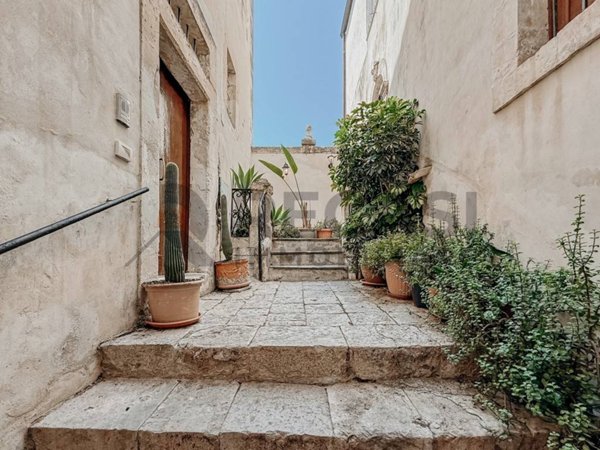 appartamento in vendita a Noto in zona Madonna Marina