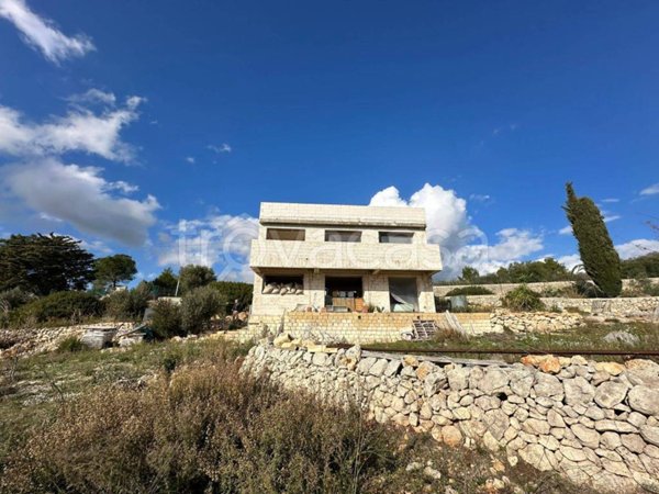 casa indipendente in vendita a Noto