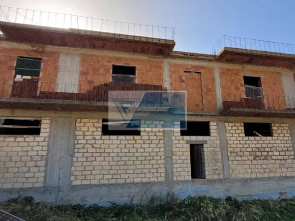 intera palazzina in vendita a Noto