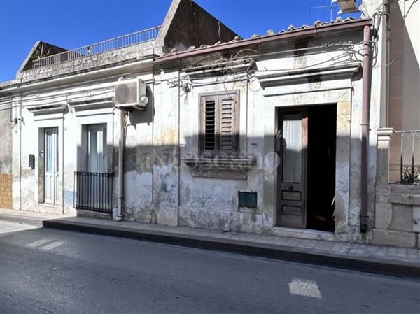 appartamento in vendita a Noto in zona Madonna Marina