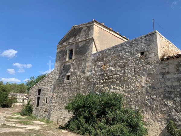 casa indipendente in vendita a Noto
