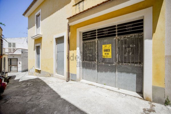 casa indipendente in vendita a Noto