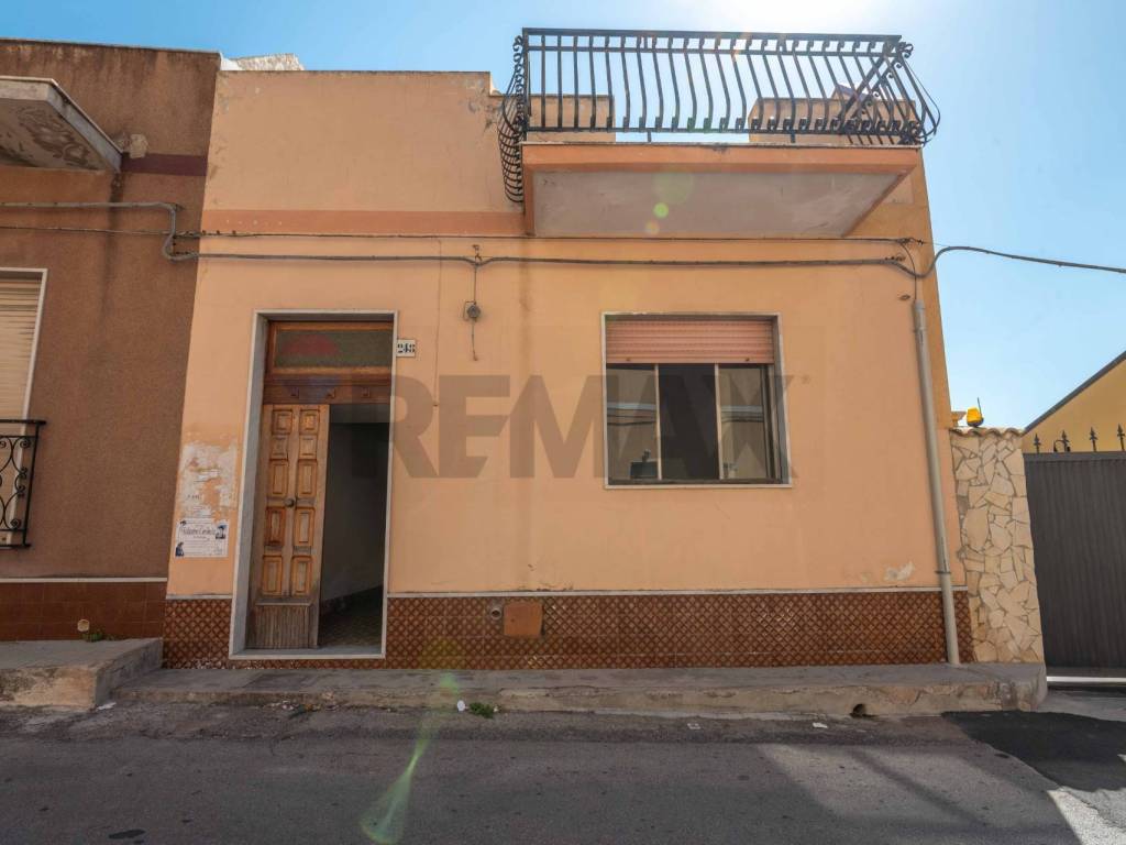 casa indipendente in vendita a Noto