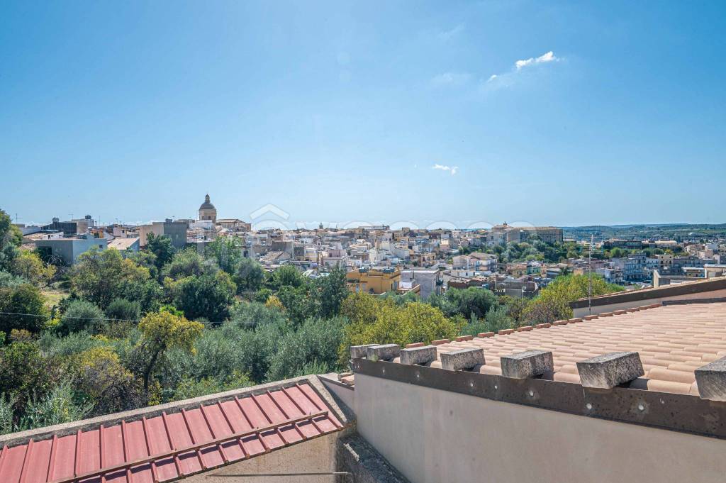 casa indipendente in vendita a Noto