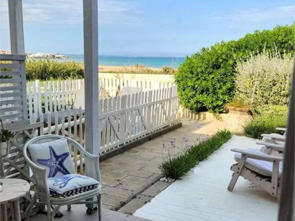 casa indipendente in vendita a Noto in zona Calabernardo