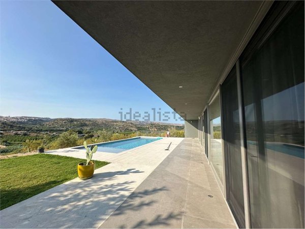casa indipendente in vendita a Noto